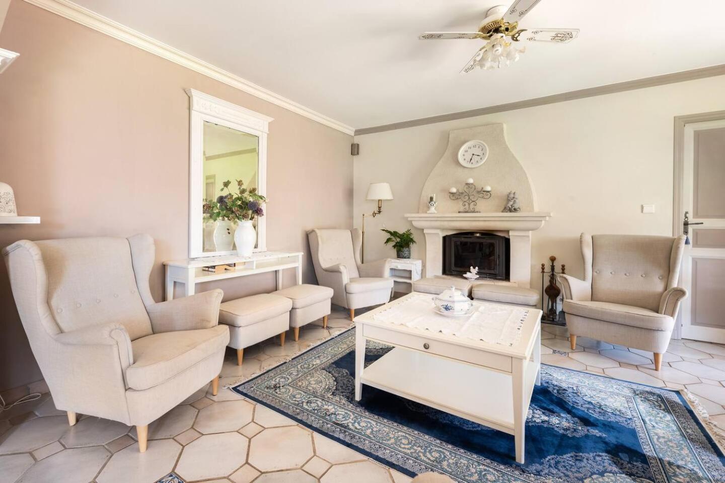 Chambre Et Table D'Hotes Villa Pomponette Нан-ле-Пен Екстериор снимка